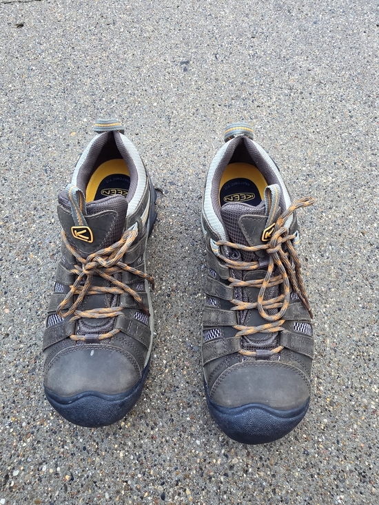 KEEN Men\'s Gray and Brown Trail Hiking Shoes 10.5 main image 4